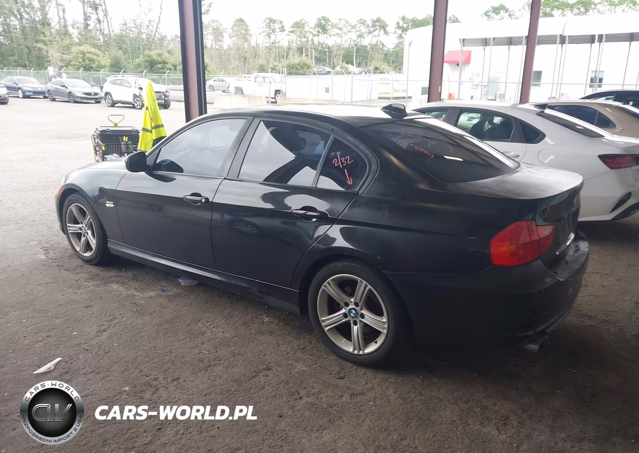 2011 BMW 328I xDrive VIN:WBAPK5C58BA654249 - 3