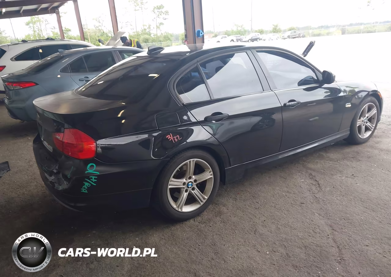 2011 BMW 328I xDrive VIN:WBAPK5C58BA654249 - 4