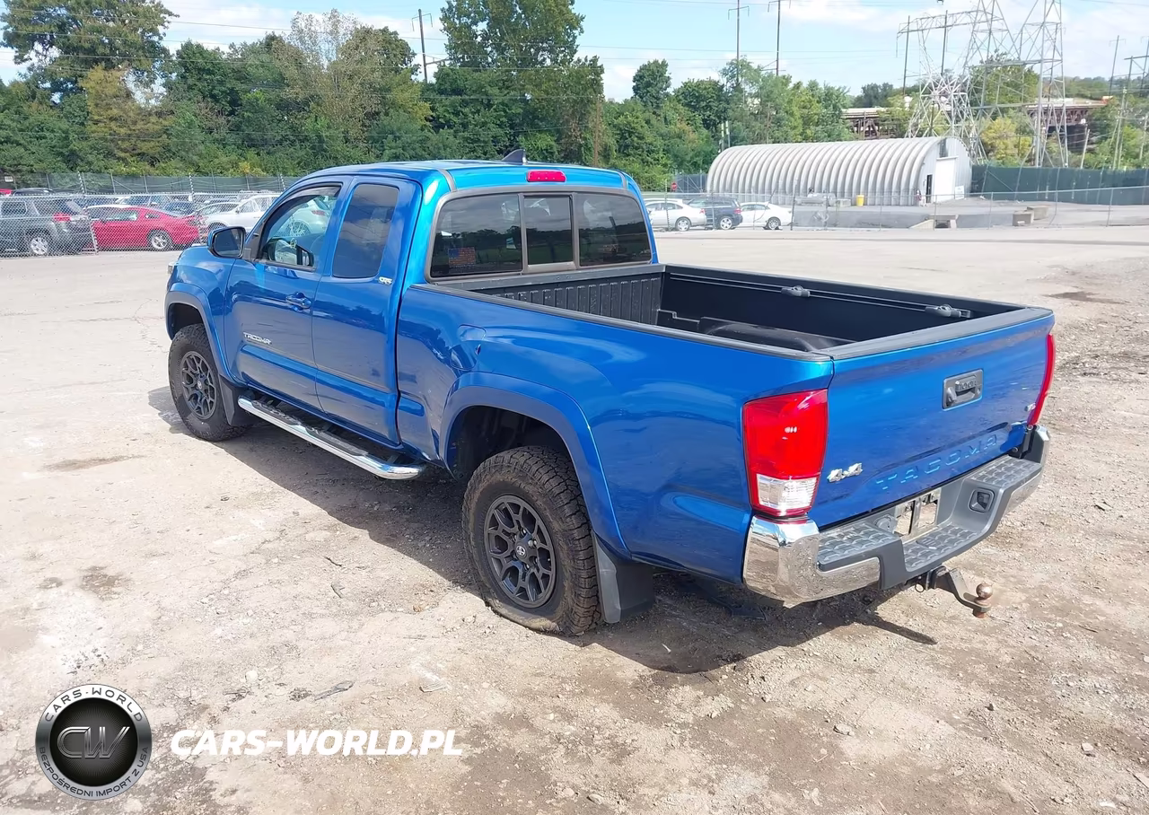 2017 Toyota Tacoma Sr5 V6 VIN:5TFSZ5AN6HX096872 - 3