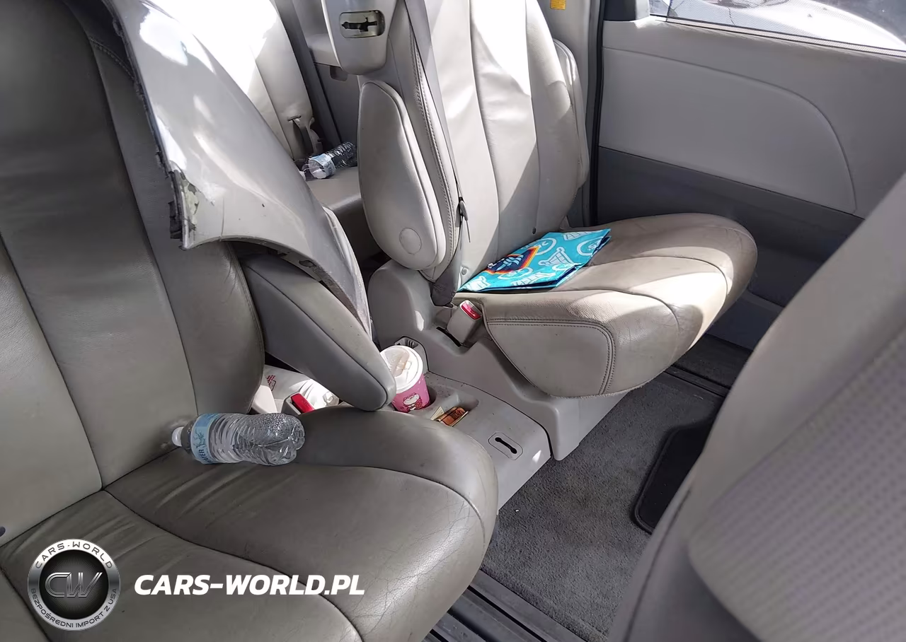 2014 Toyota Sienna Xle V6 8 Passenger VIN:5TDYK3DC3ES470658 - 8