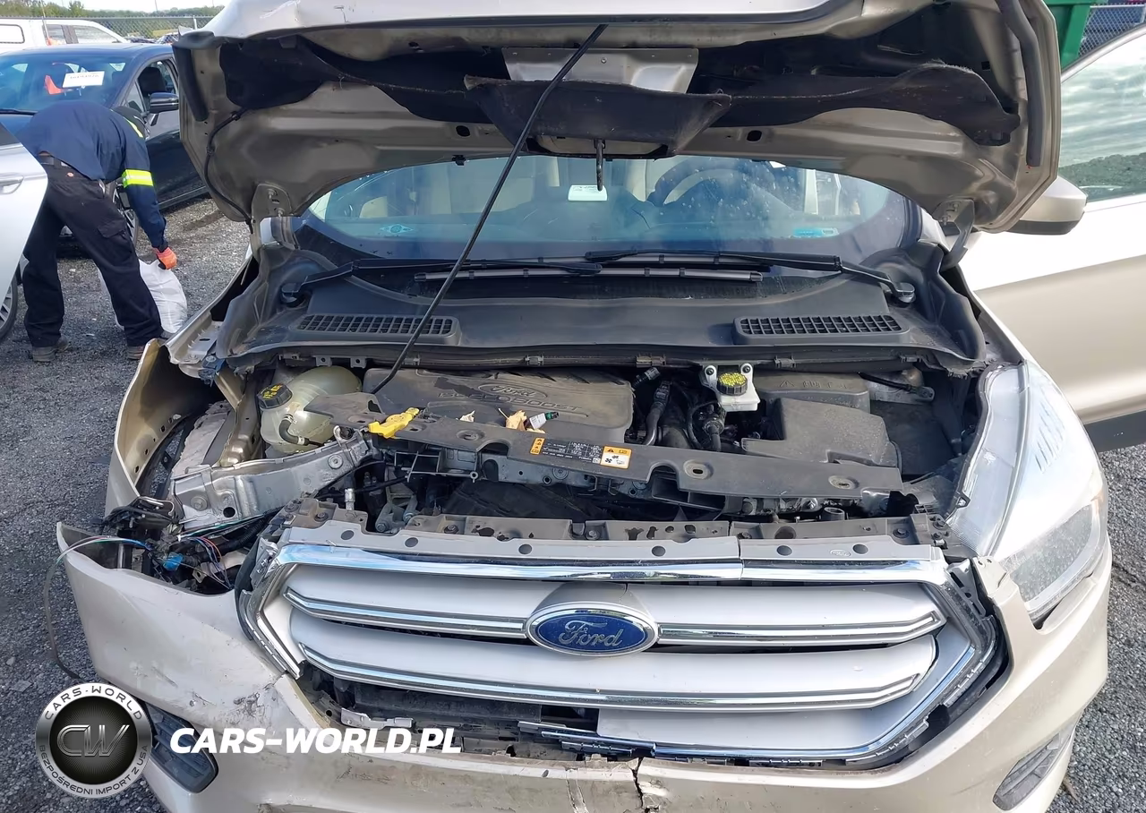 2018 Ford Escape Se VIN:1FMCU9GD9JUA88292 - 10