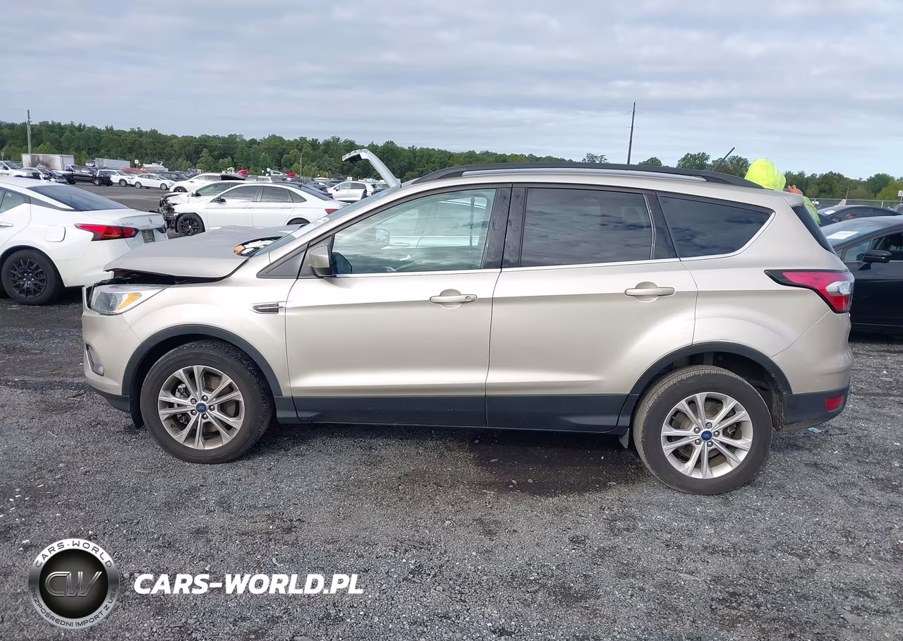 2018 Ford Escape Se VIN:1FMCU9GD9JUA88292 - 14