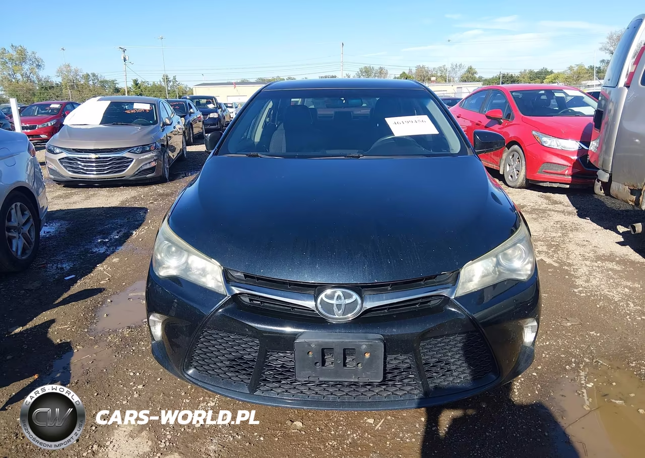 2015 Toyota Camry Se VIN:4T1BF1FK6FU009353 - 12