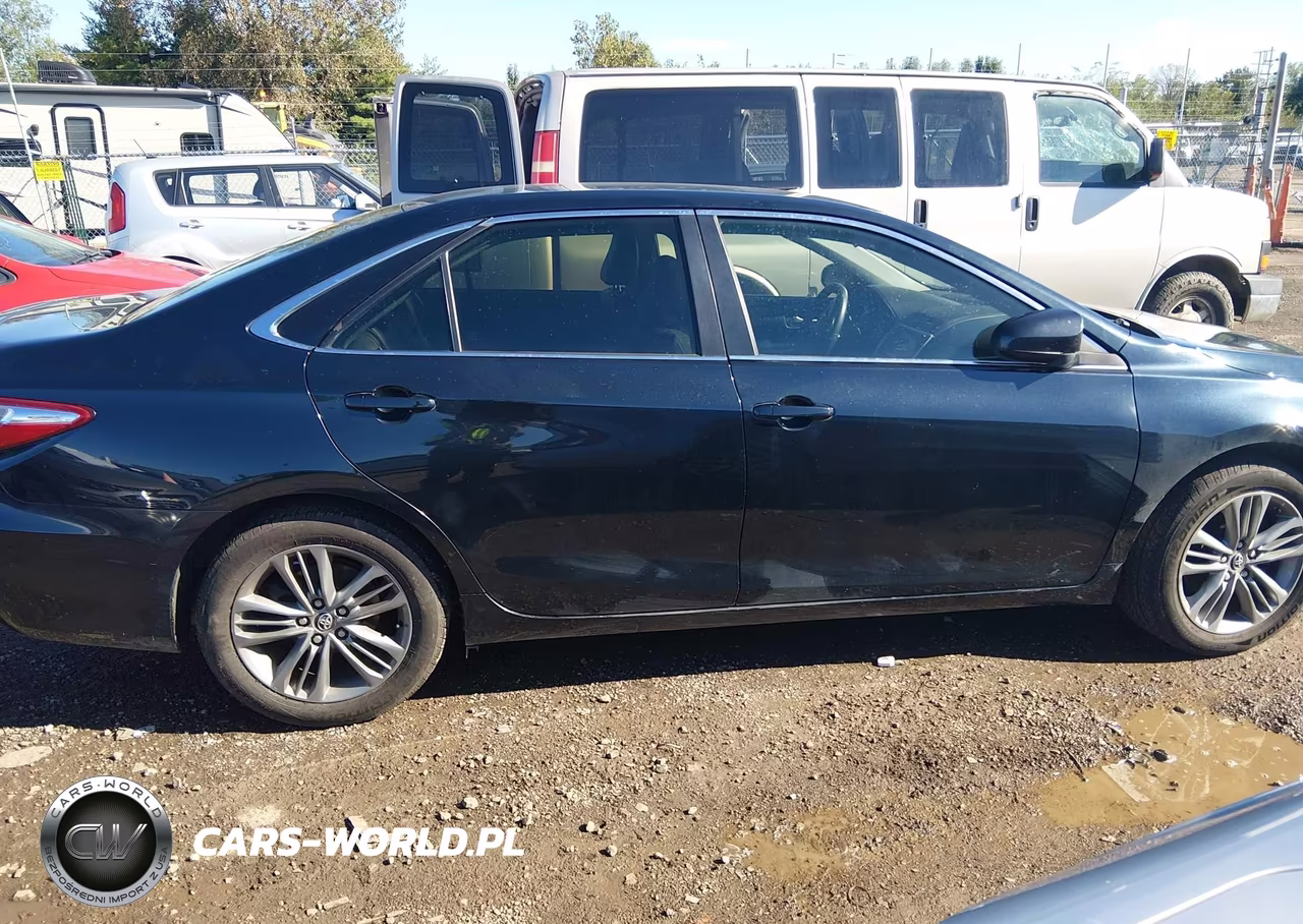 2015 Toyota Camry Se VIN:4T1BF1FK6FU009353 - 13