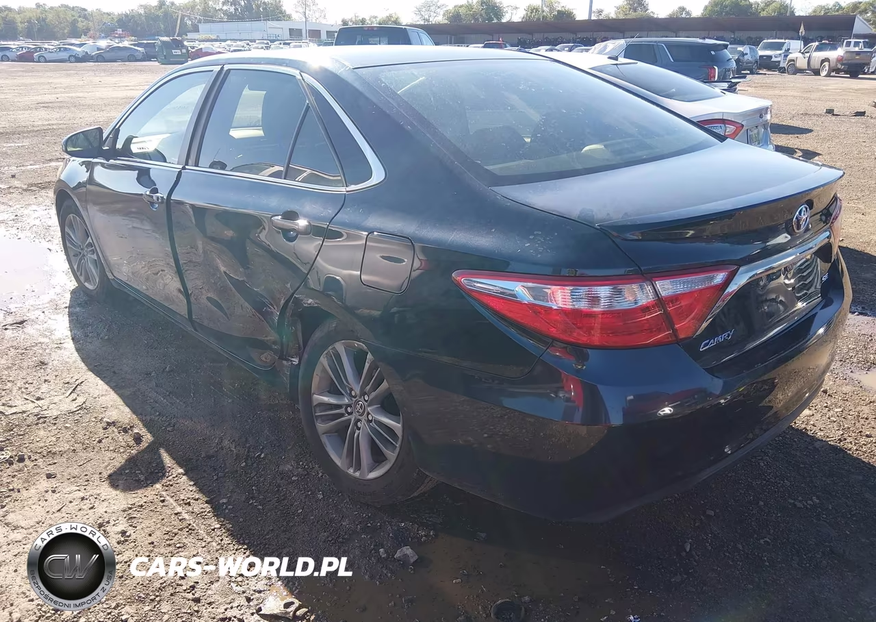 2015 Toyota Camry Se VIN:4T1BF1FK6FU009353 - 3