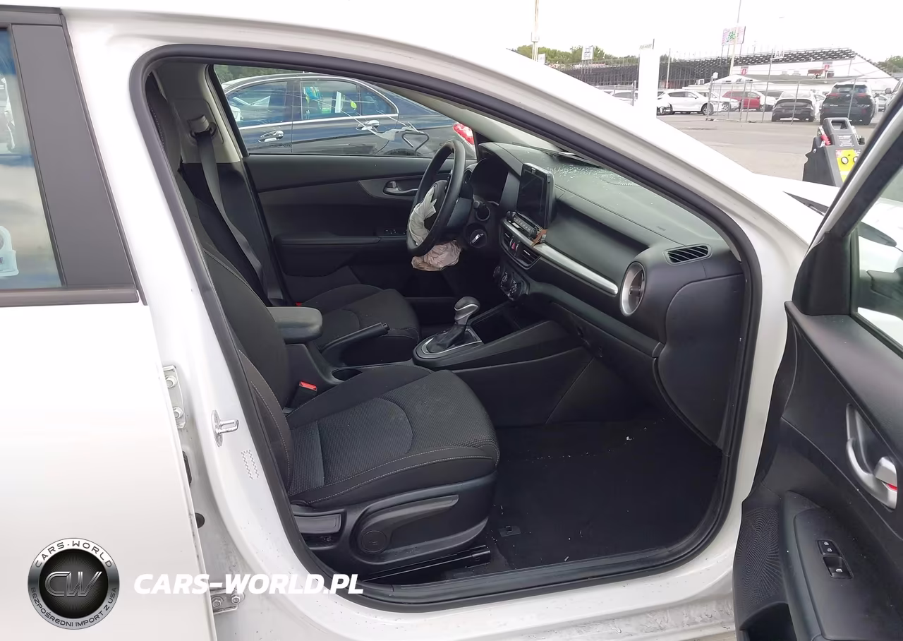 2020 Kia Forte Lxs VIN:3KPF24ADXLE224840 - 5