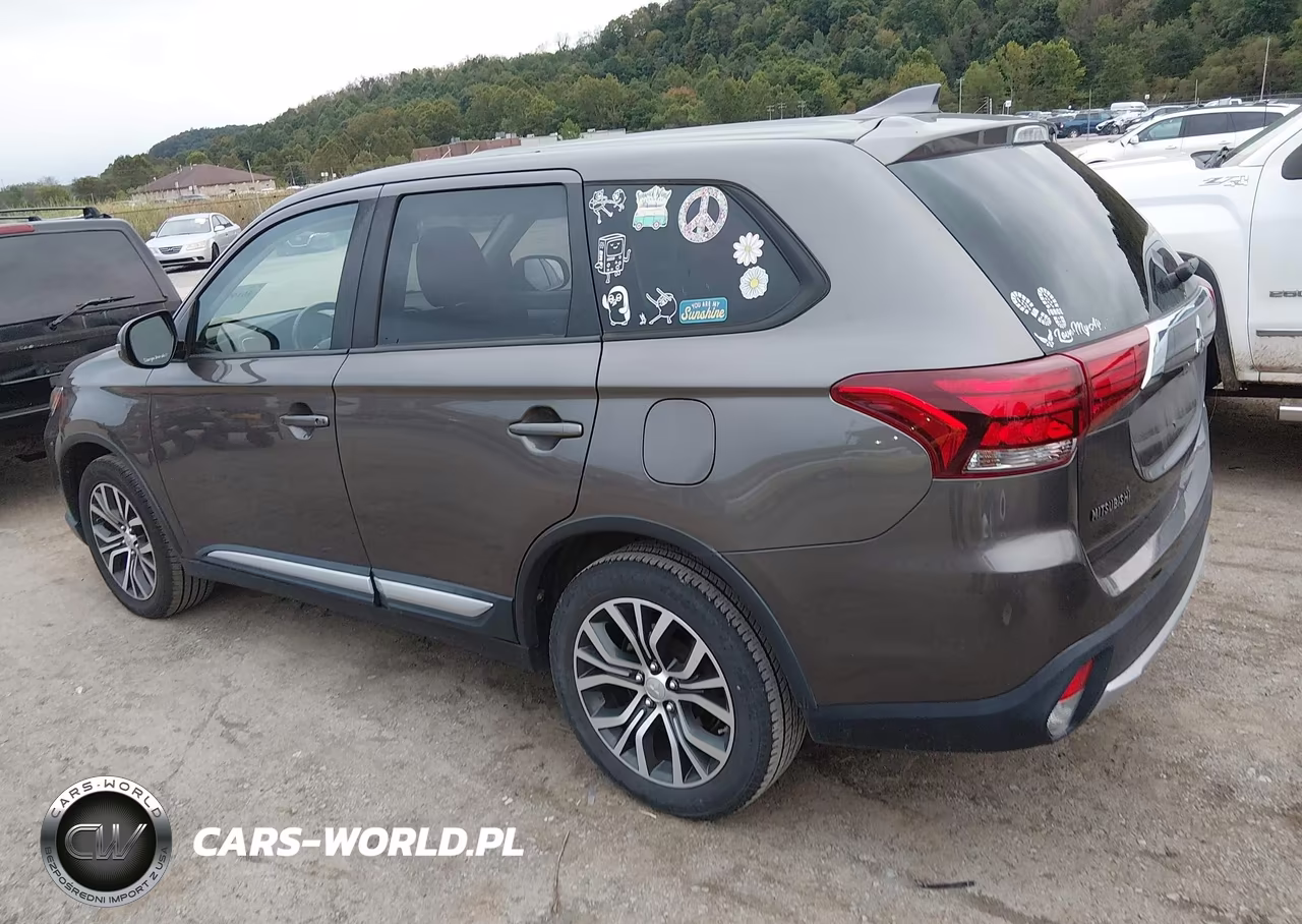 2017 Mitsubishi Outlander Se-Sel VIN:JA4AZ3A39HZ016042 - 3