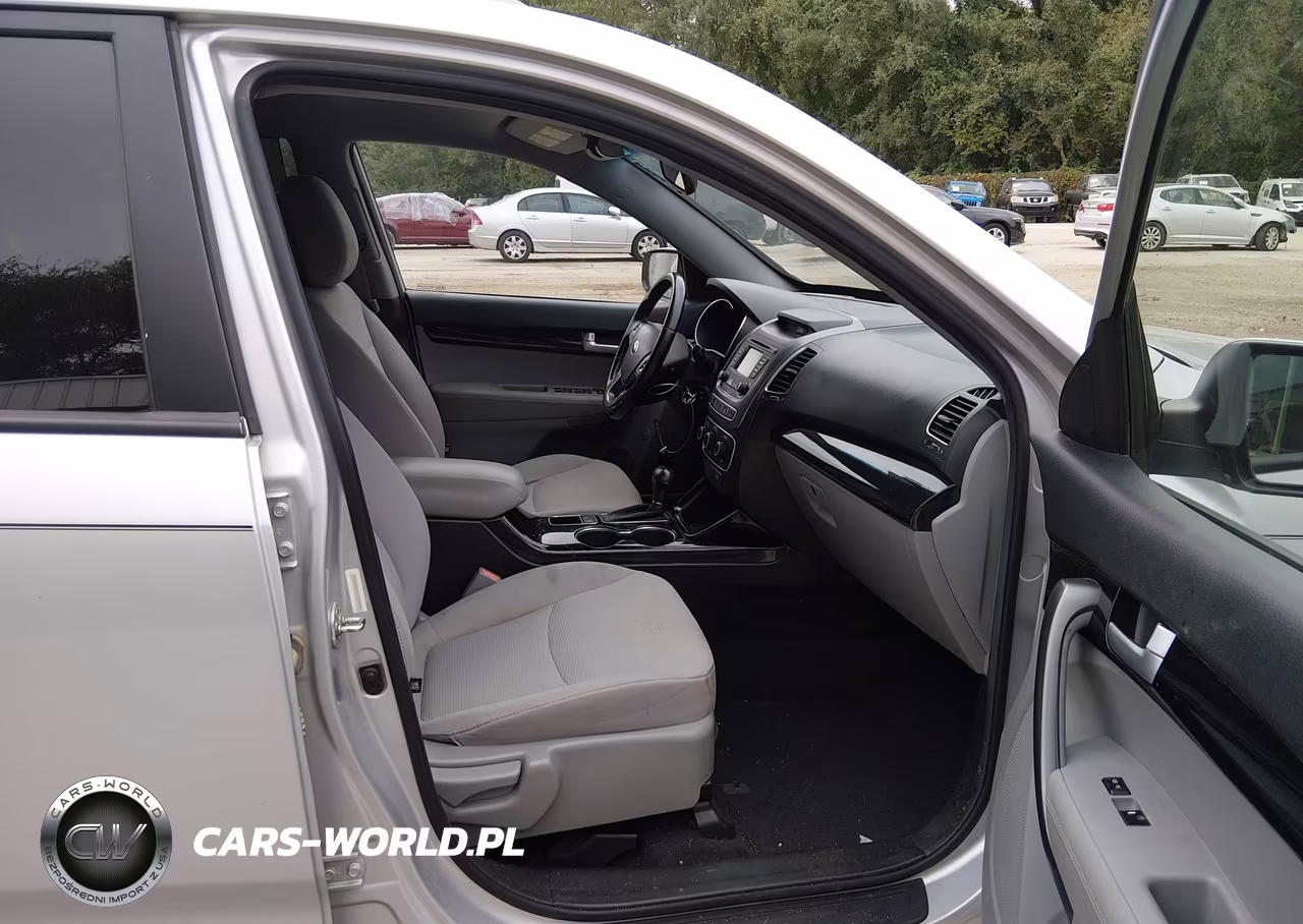 2015 Kia Sorento Lx VIN:5XYKT3A60FG598193 - 5