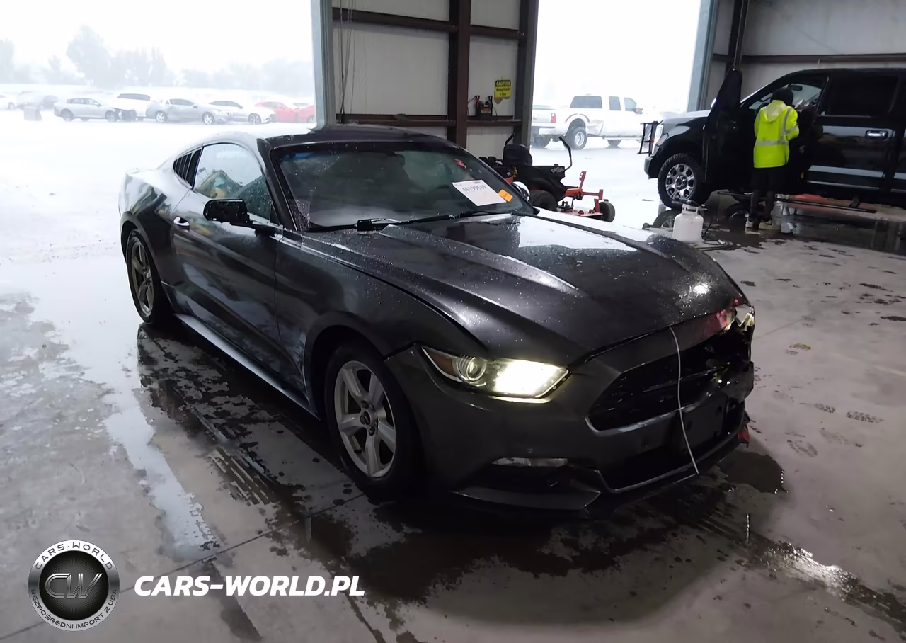 2016 Ford Mustang V6