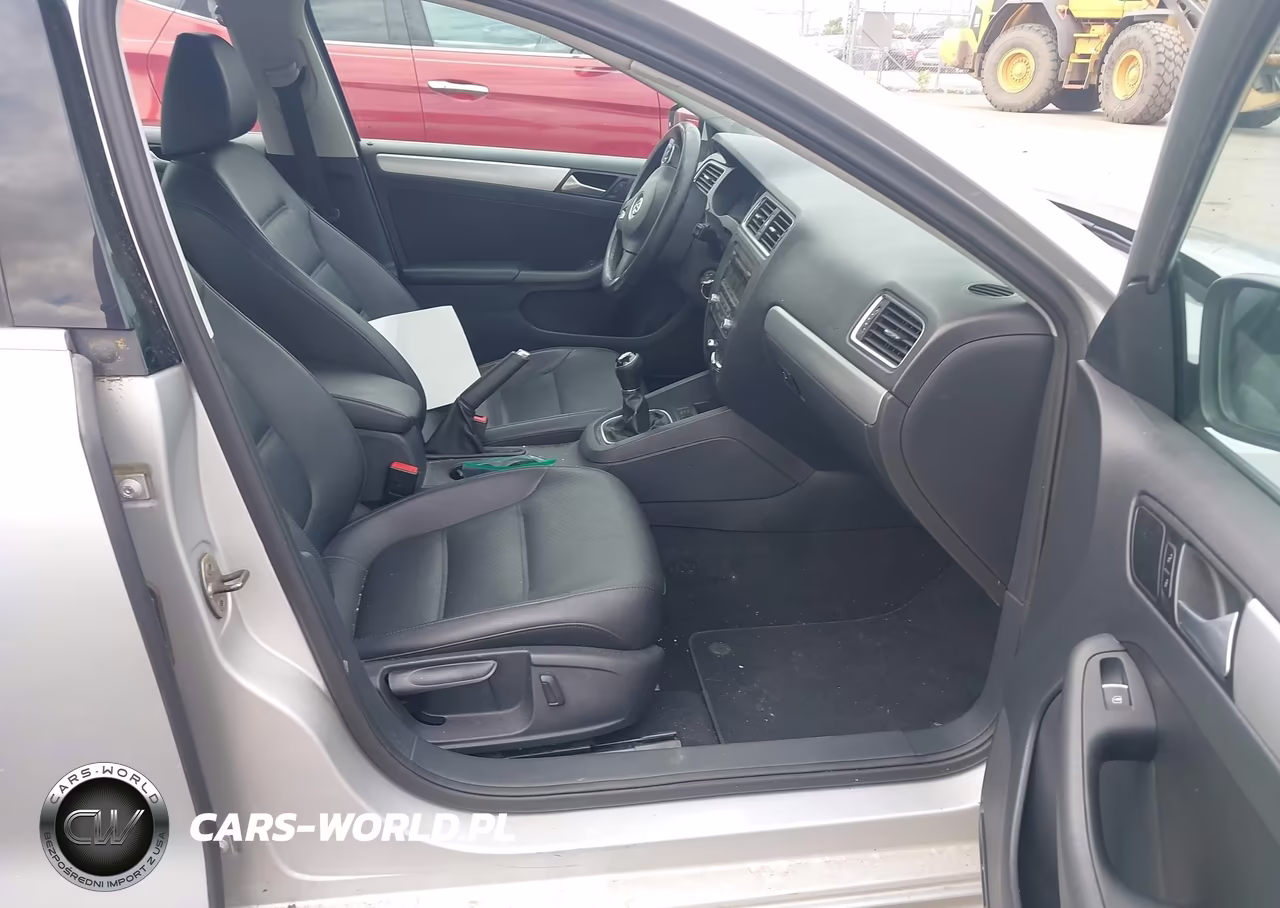 2014 Volkswagen Jetta 1.8T Se VIN:3VWB17AJ6EM396930 - 5