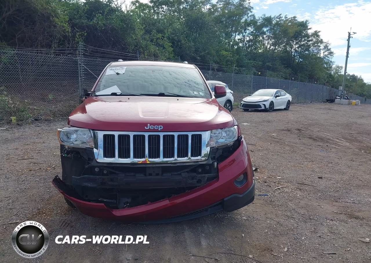 2012 Jeep Grand Cherokee Laredo VIN:1C4RJFAG4CC134712 - 12