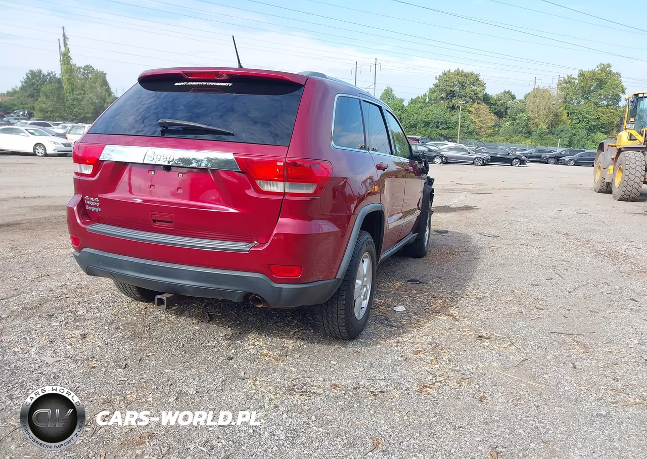 2012 Jeep Grand Cherokee Laredo VIN:1C4RJFAG4CC134712 - 4