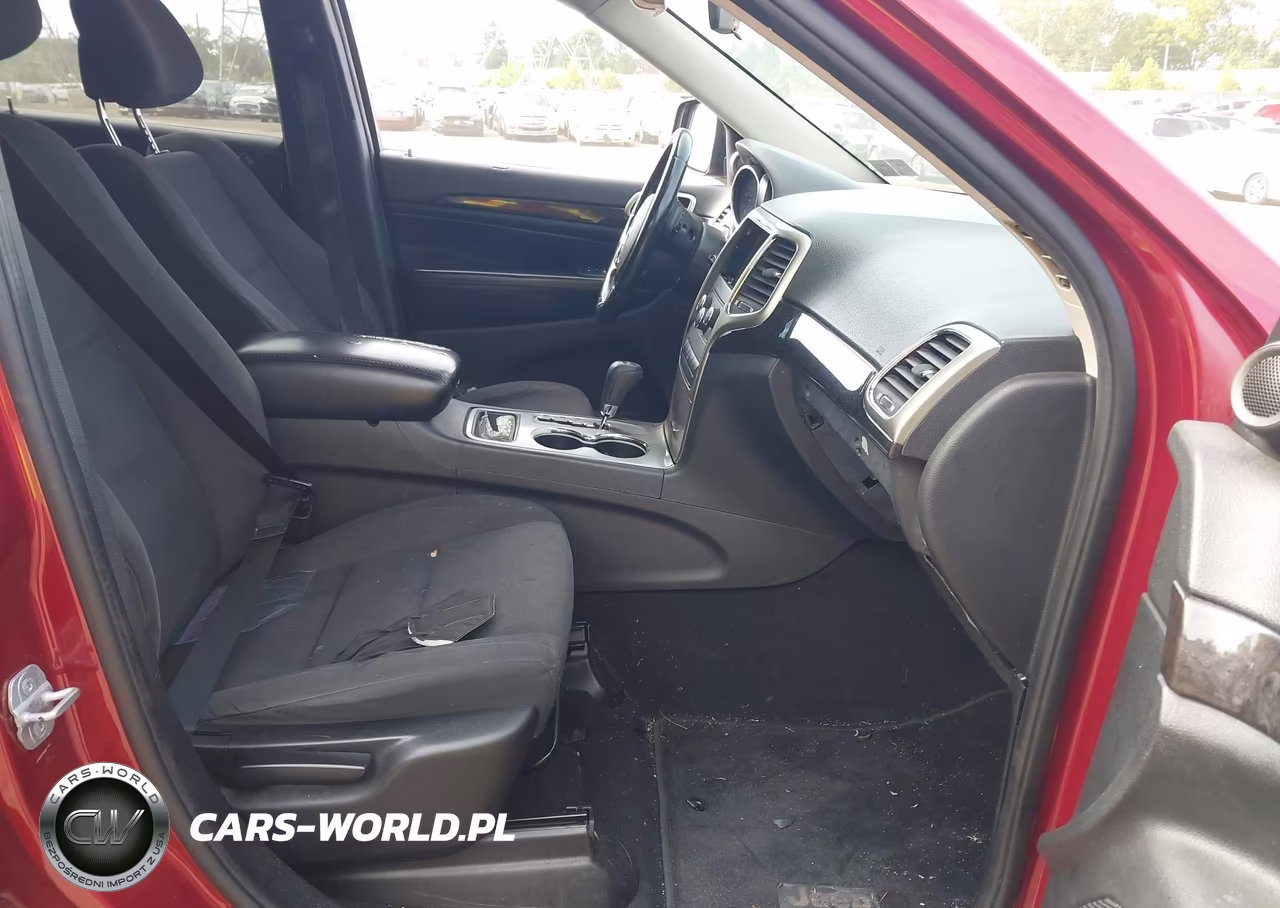 2012 Jeep Grand Cherokee Laredo VIN:1C4RJFAG4CC134712 - 5