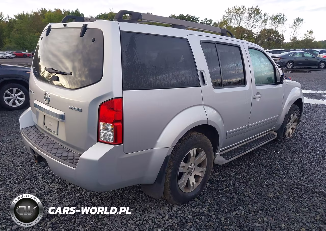 2011 Nissan Pathfinder Silver VIN:5N1AR1NB4BC619787 - 4