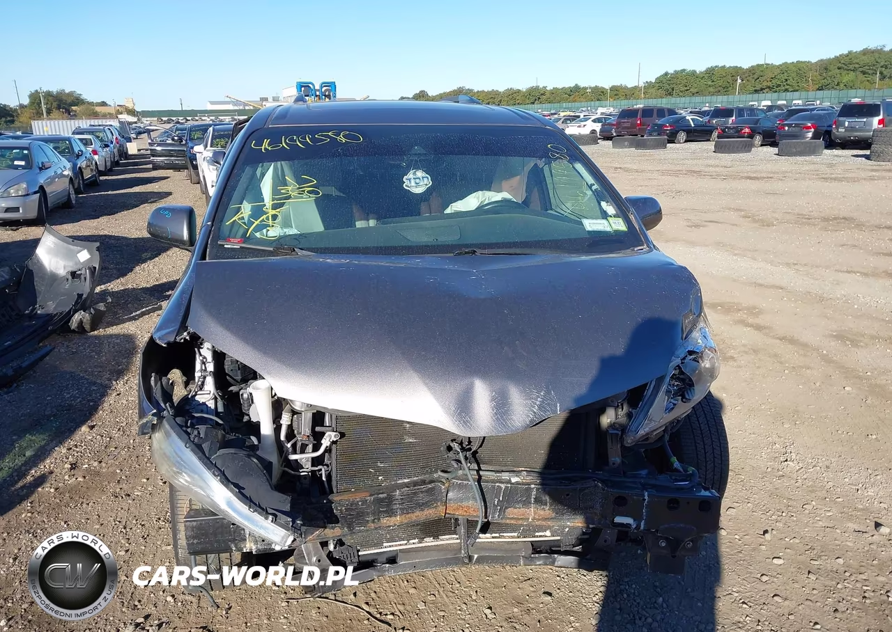 2018 Toyota Sienna Xle 8 Passenger VIN:5TDYZ3DC5JS925175 - 12