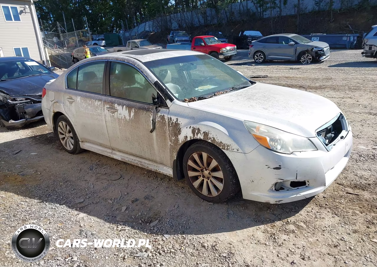 2010 Subaru Legacy Limited Moon