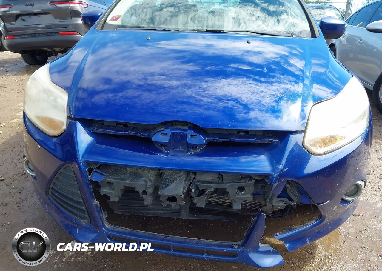 2012 Ford Focus Se VIN:1FAHP3F21CL464660 - 6