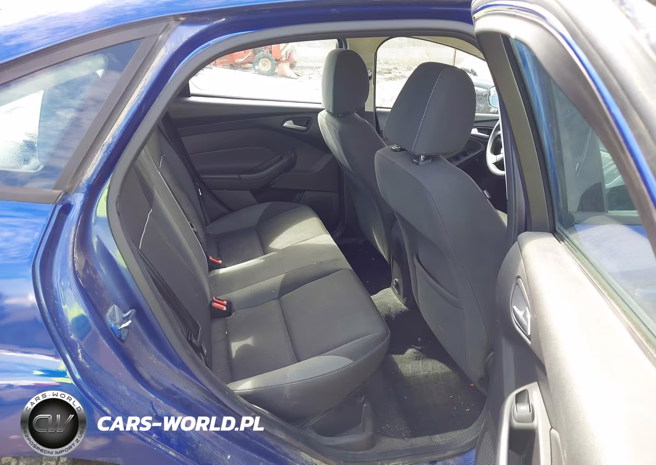 2012 Ford Focus Se VIN:1FAHP3F21CL464660 - 8