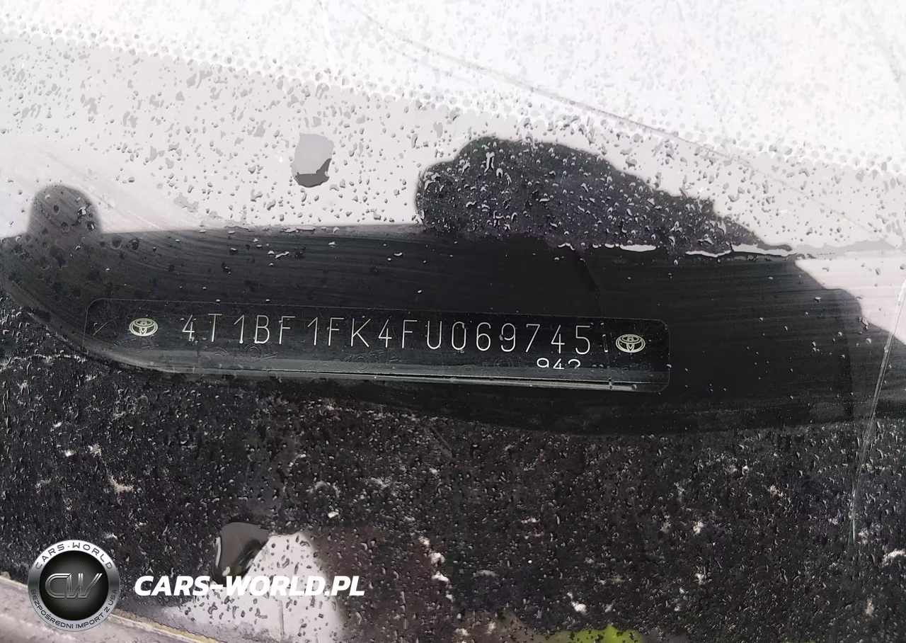 2015 Toyota Camry Se VIN:4T1BF1FK4FU069745 - 18