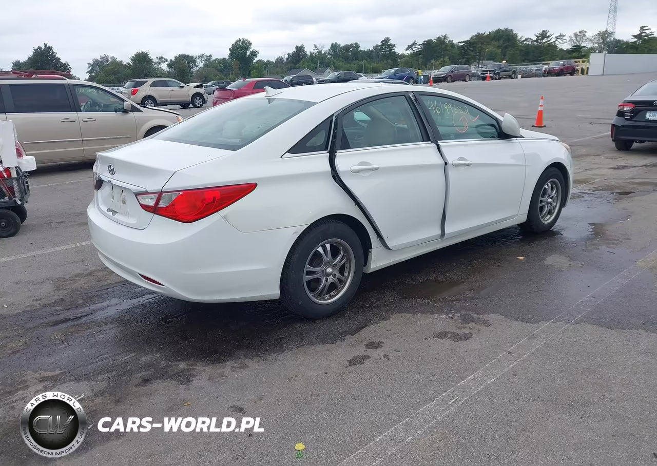 2011 Hyundai Sonata Gls VIN:5NPEB4AC8BH205703 - 4