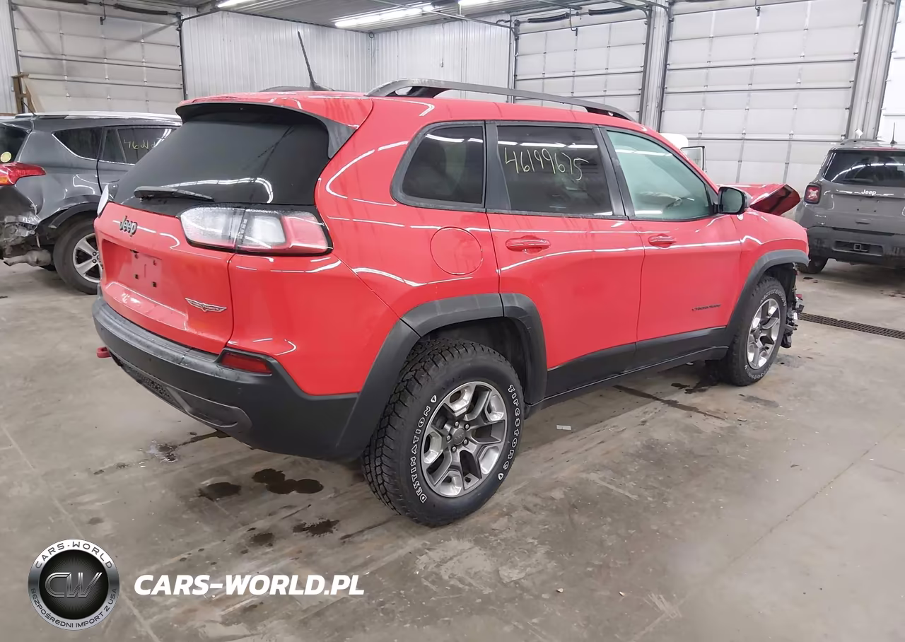 2019 Jeep Cherokee Trailhawk 4X4 VIN:1C4PJMBX2KD168411 - 4