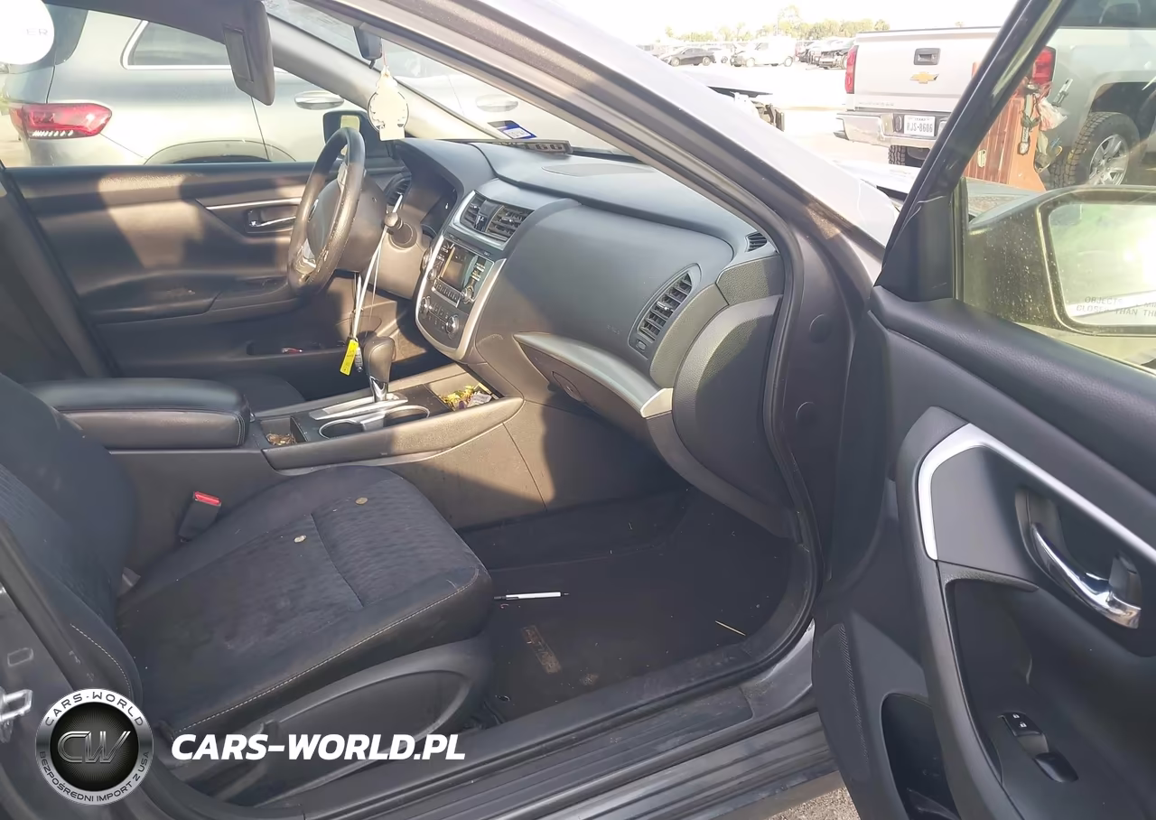 2017 Nissan Altima 2.5 S VIN:1N4AL3AP2HN360657 - 5