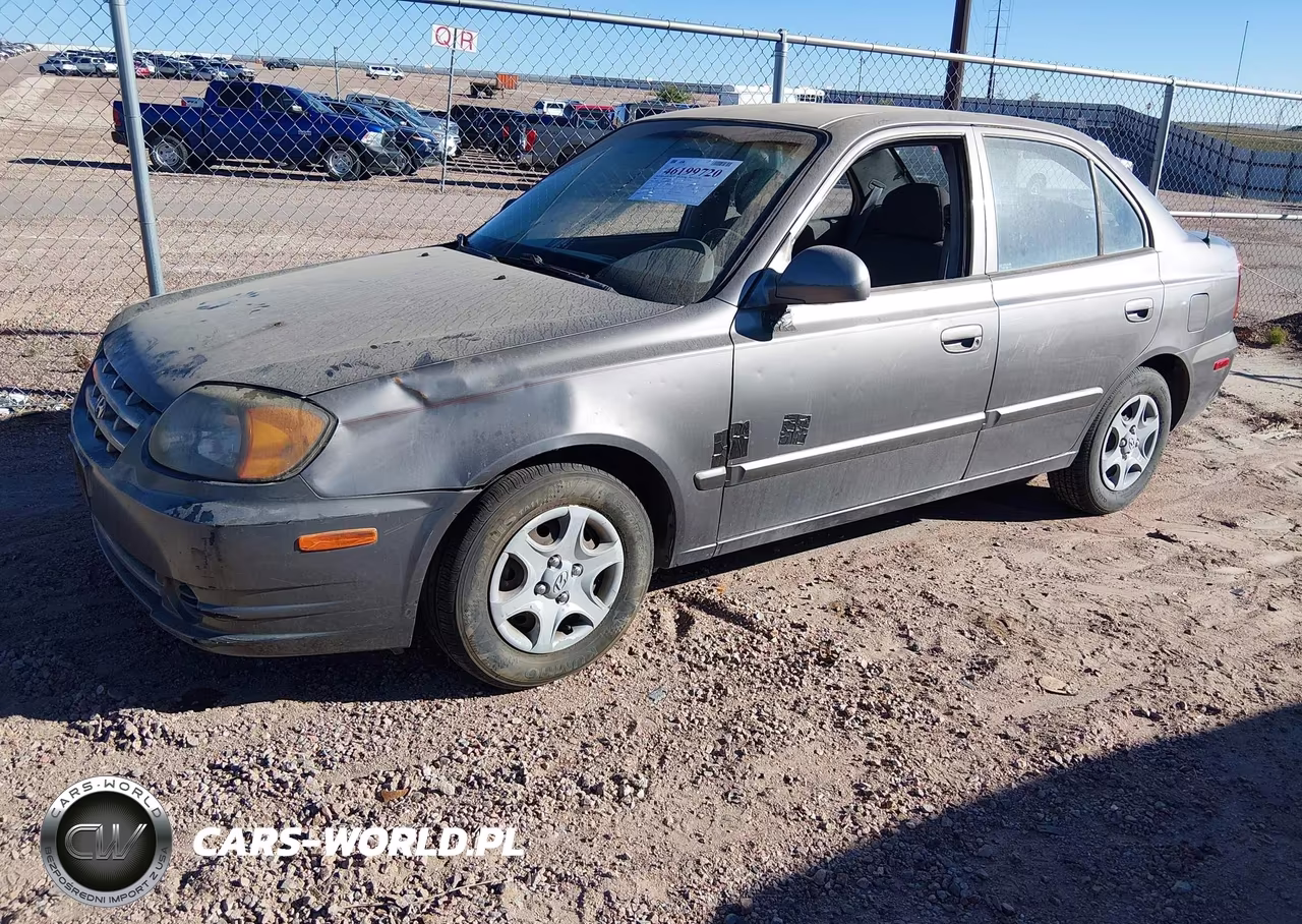 2005 Hyundai Accent Gls VIN:KMHCG45C95U639962 - 2
