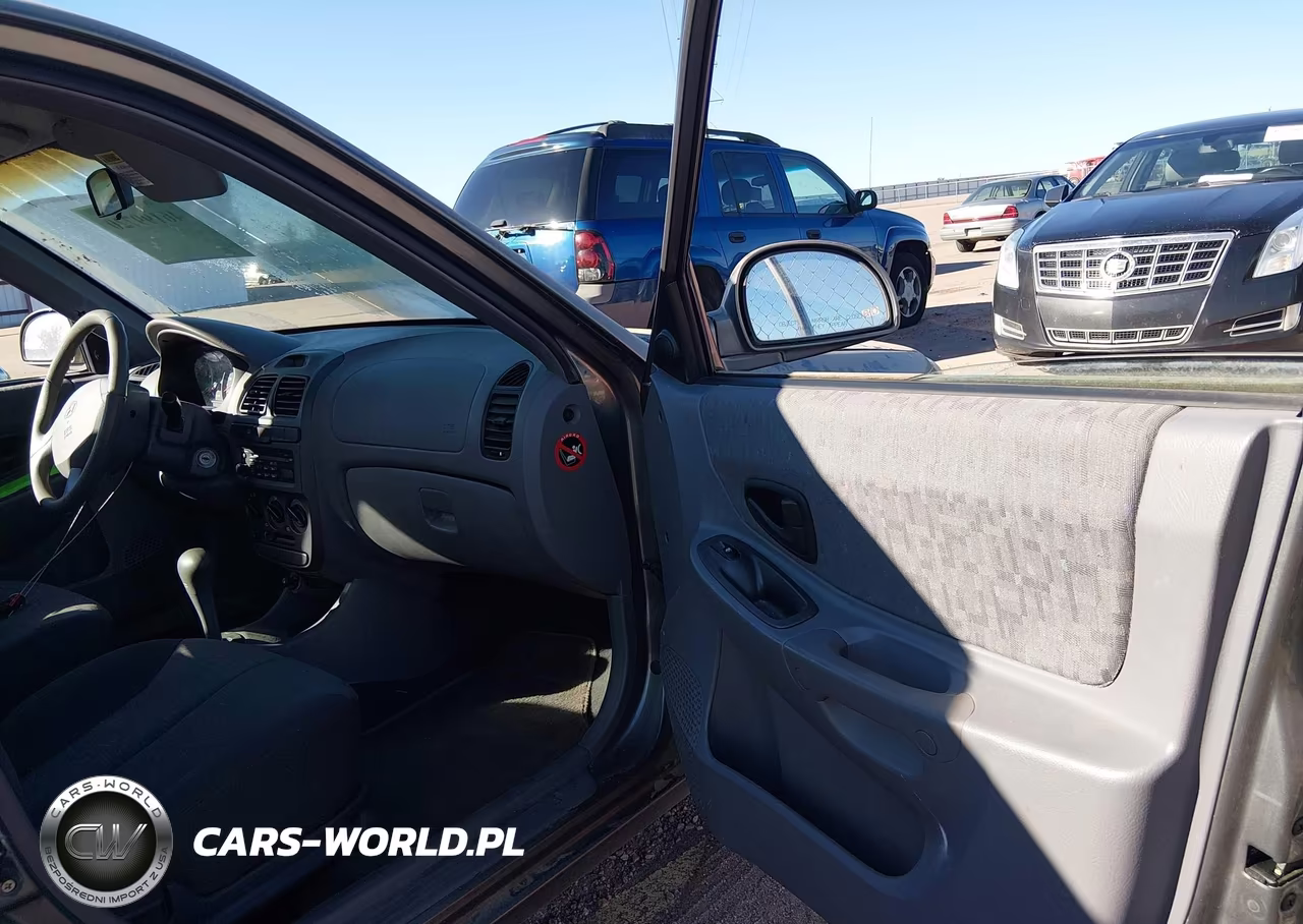 2005 Hyundai Accent Gls VIN:KMHCG45C95U639962 - 5