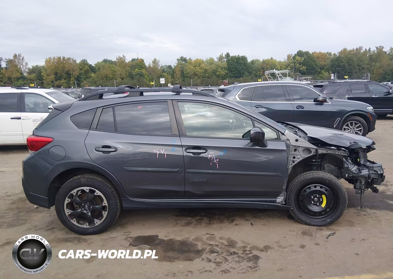 2021 Subaru Crosstrek Premium VIN:JF2GTAEC3M8327435 - 13