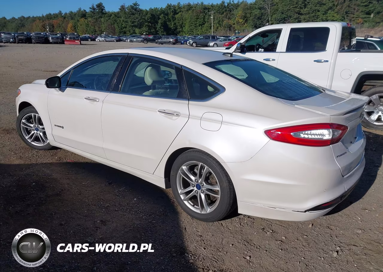 2015 Ford Fusion Hybrid Titanium VIN:3FA6P0RU5FR171787 - 3