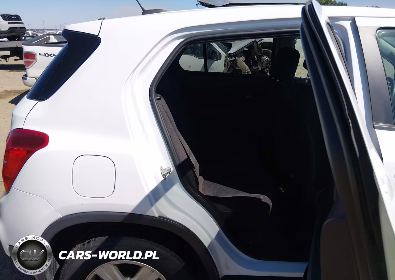 2019 Chevrolet Trax Ls VIN:3GNCJNSB2KL373110 - 8