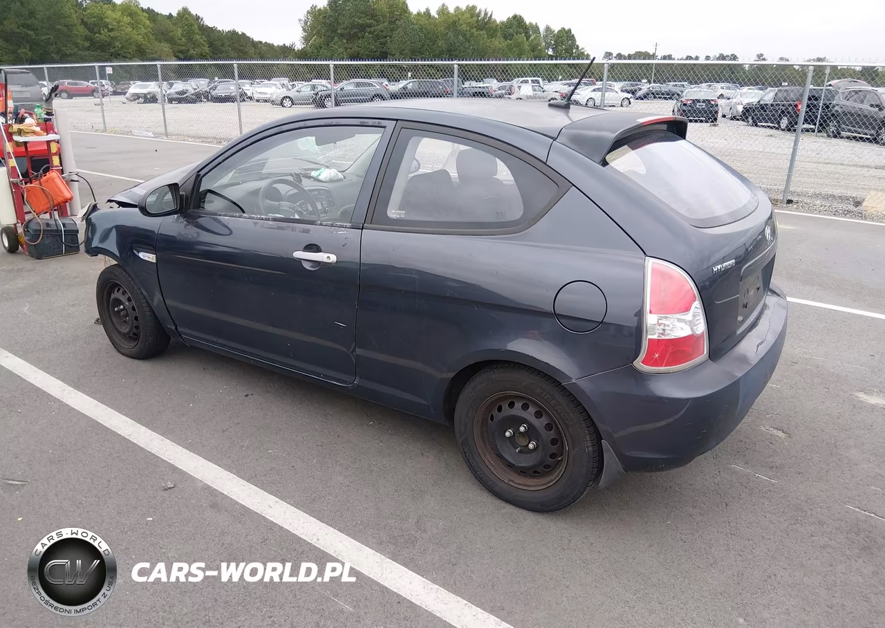 2009 Hyundai Accent Auto Gs VIN:KMHCM36C59U133357 - 3