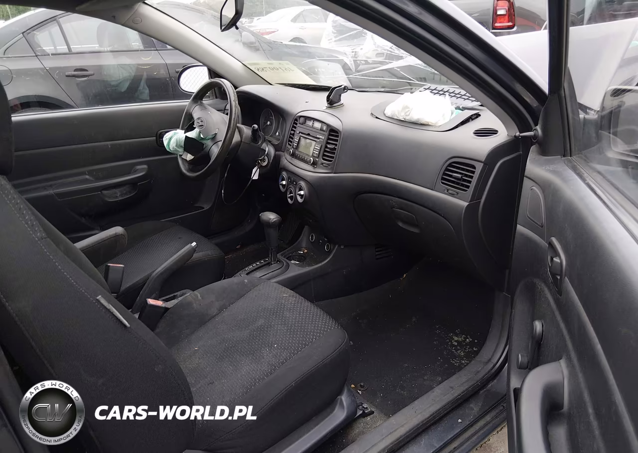 2009 Hyundai Accent Auto Gs VIN:KMHCM36C59U133357 - 5
