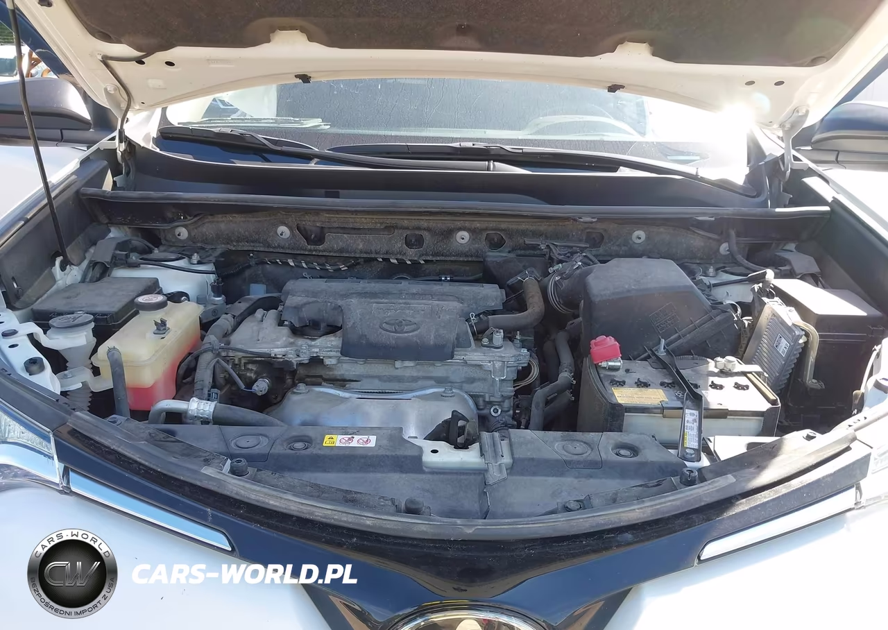 2018 Toyota Rav4 Le VIN:JTMBFREV2JJ745747 - 10