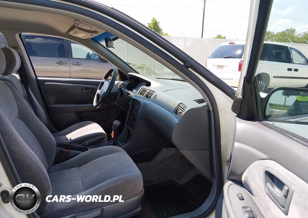 1999 Toyota Camry Le VIN:JT2BG22K2X0322592 - 5