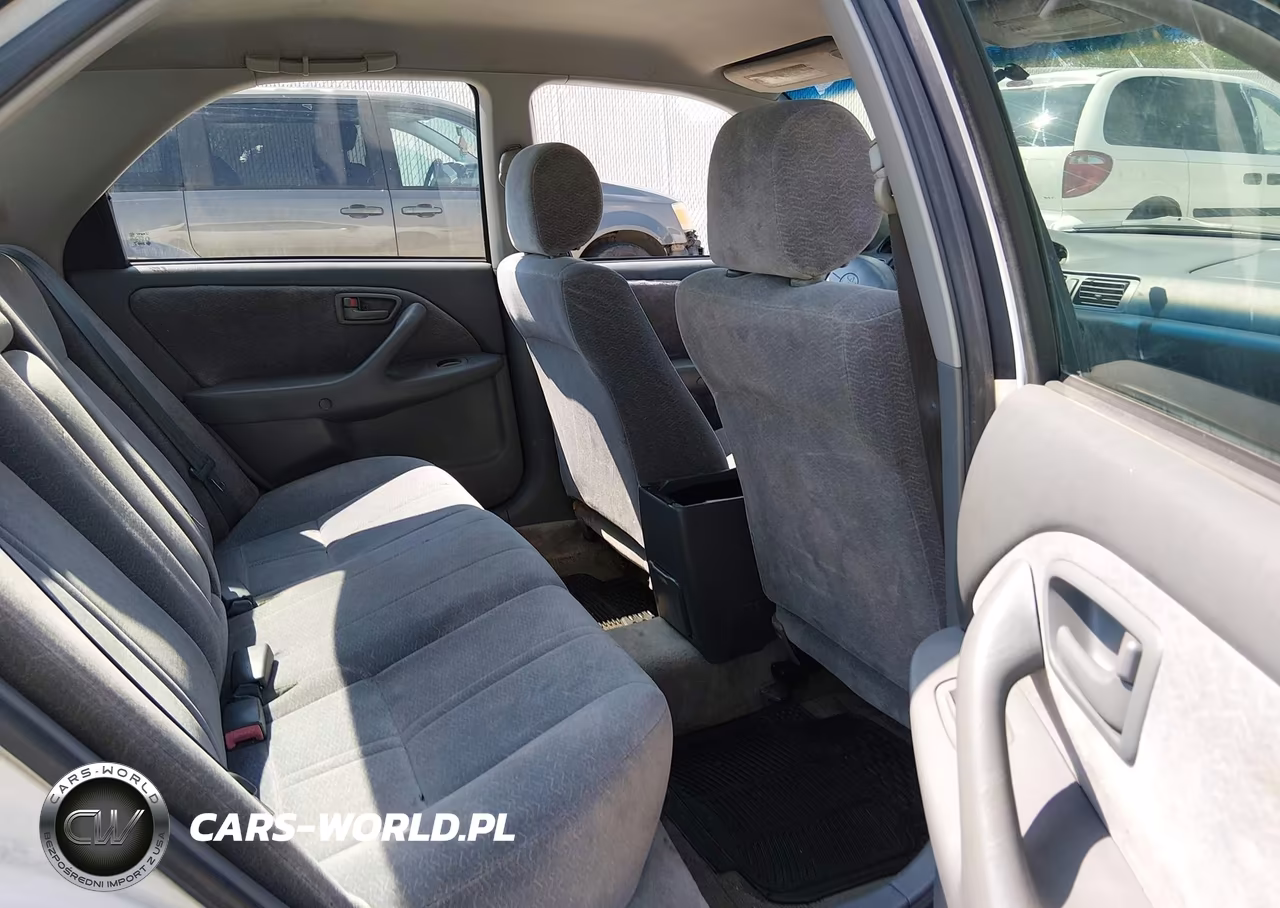 1999 Toyota Camry Le VIN:JT2BG22K2X0322592 - 8
