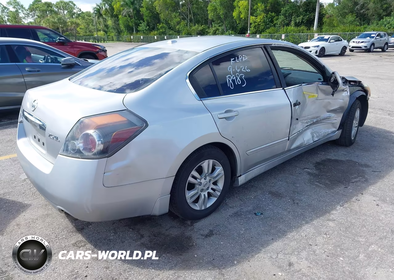 2010 Nissan Altima 2.5 S VIN:1N4AL2AP8AN558983 - 4