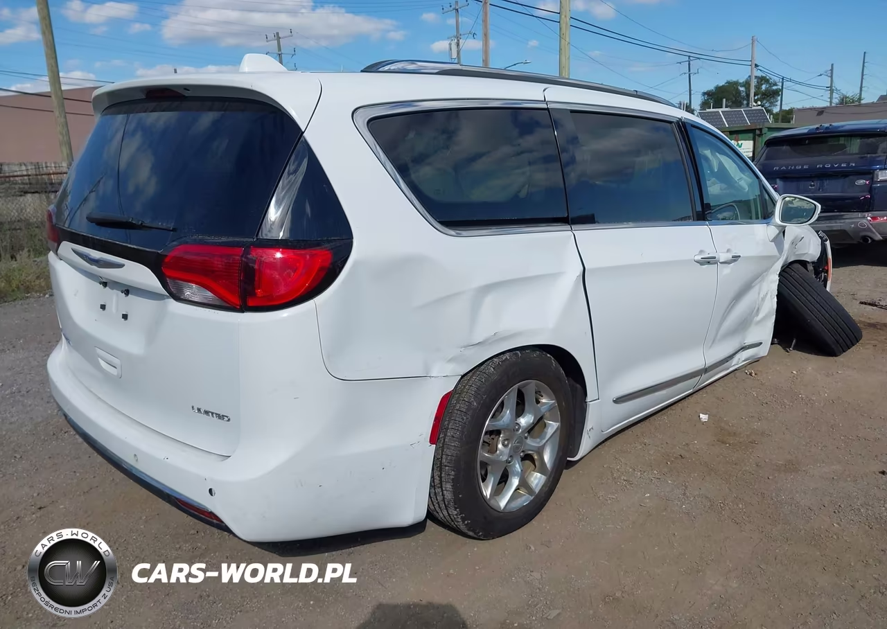 2019 Chrysler Pacifica Limited VIN:2C4RC1GG9KR666936 - 4