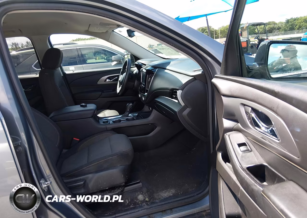 2019 Chevrolet Traverse Ls VIN:1GNERFKW0KJ114522 - 5