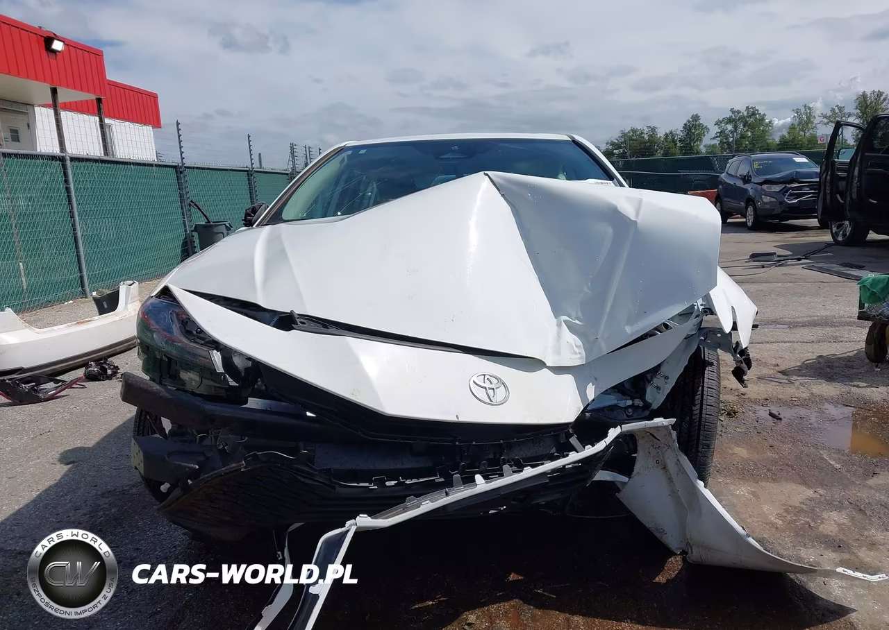 2026 Toyota Camry Le VIN:4T1DAACK6TU210368 - 13
