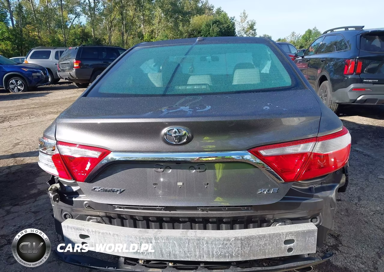 2017 Toyota Camry Xle VIN:4T1BF1FK9HU784698 - 17