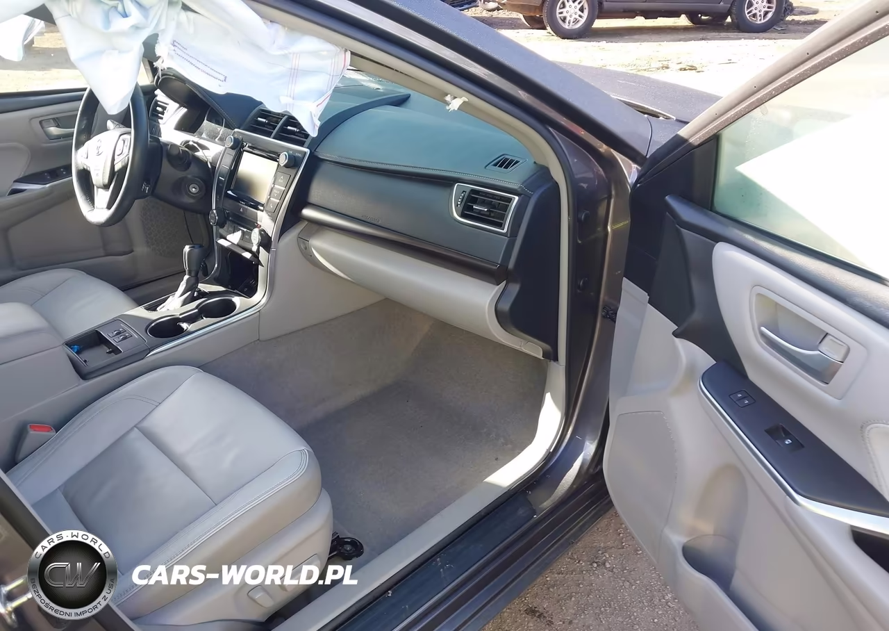 2017 Toyota Camry Xle VIN:4T1BF1FK9HU784698 - 5