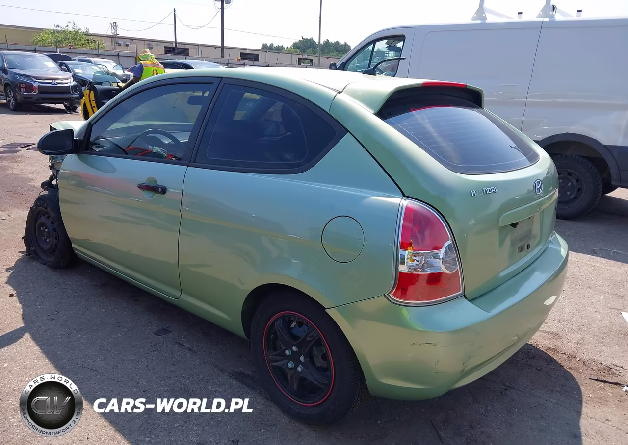 2007 Hyundai Accent Gs VIN:KMHCM36C27U010290 - 3
