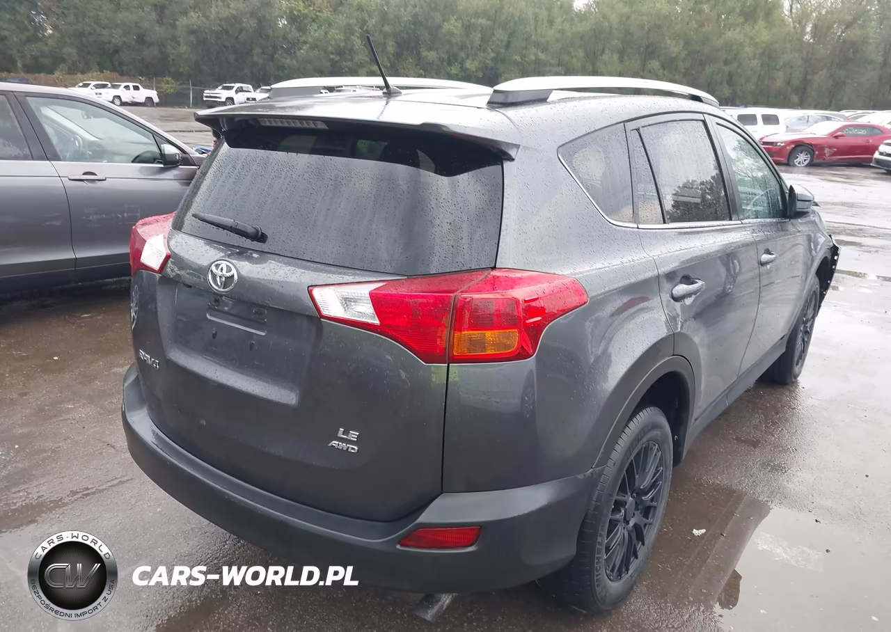 2015 Toyota Rav4 Le VIN:2T3BFREV7FW394486 - 4