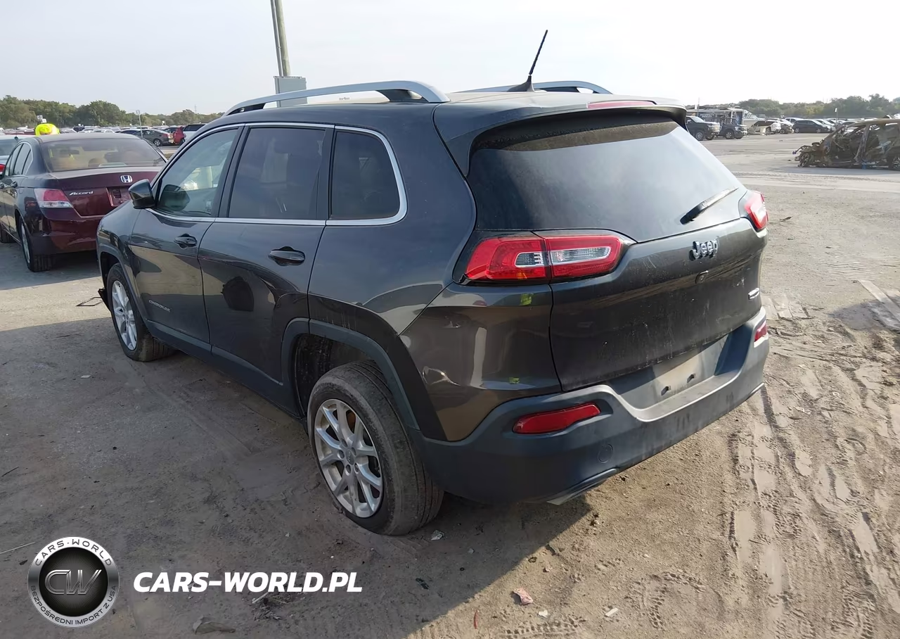 2017 Jeep Cherokee Latitude Fwd VIN:1C4PJLCS3HW508692 - 3