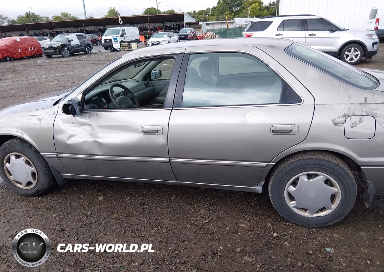 1999 Toyota Camry Ce VIN:4T1BG22K5XU531577 - 14