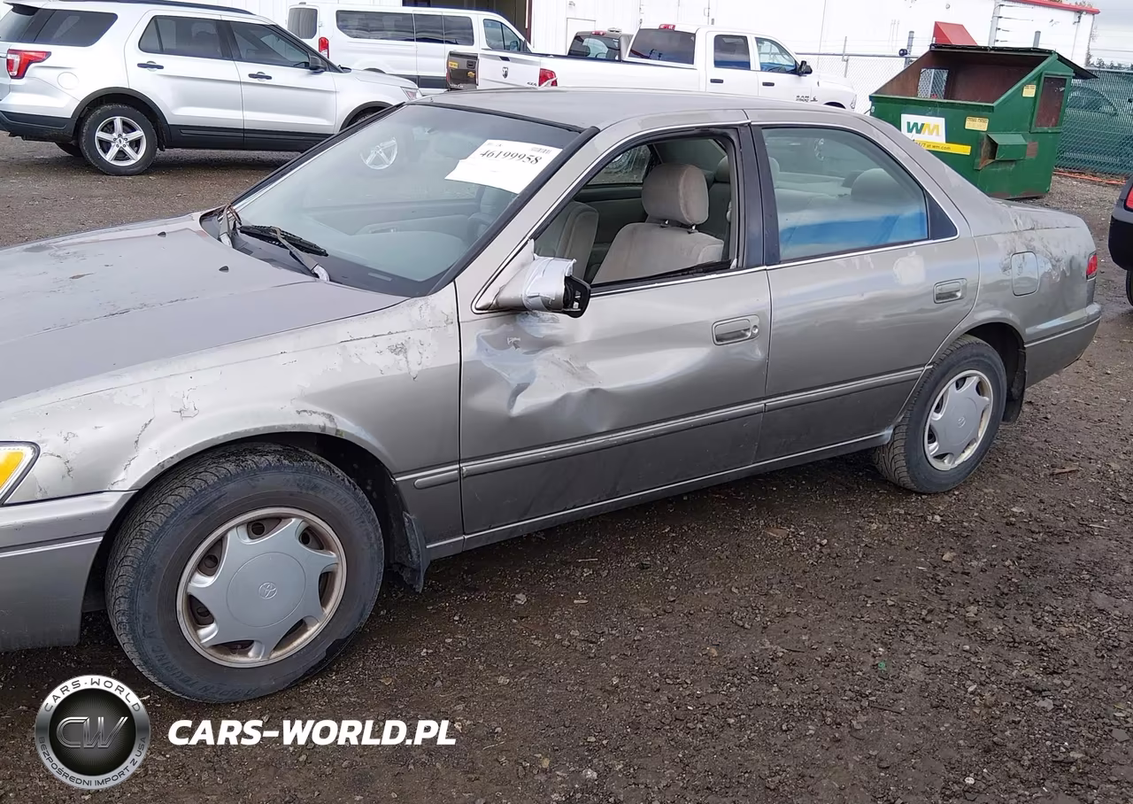 1999 Toyota Camry Ce VIN:4T1BG22K5XU531577 - 17