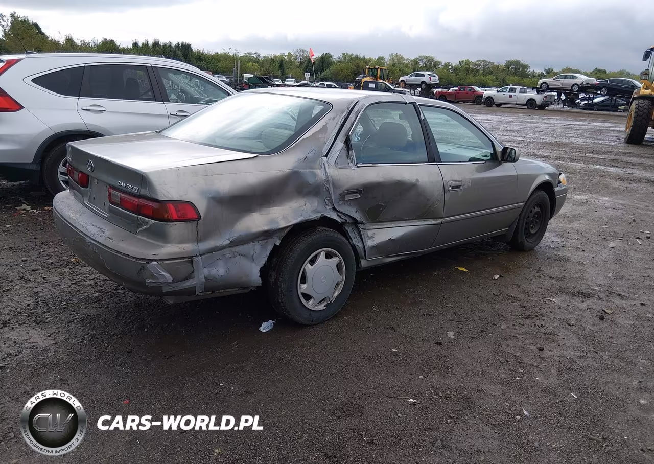 1999 Toyota Camry Ce VIN:4T1BG22K5XU531577 - 4