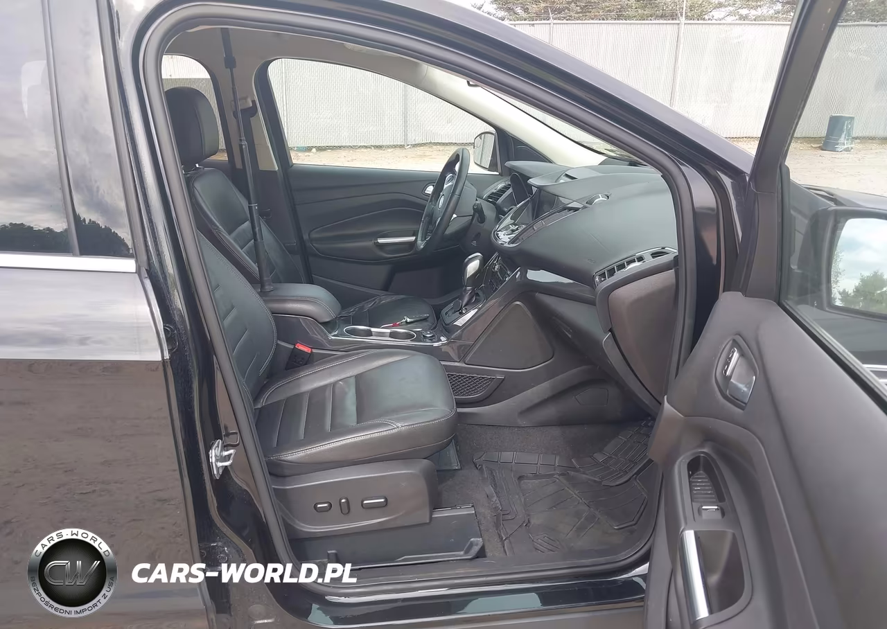 2015 Ford Escape Titanium VIN:1FMCU9JX4FUC64773 - 5