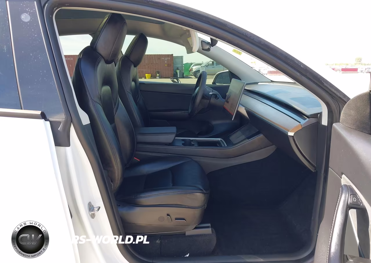 2022 Tesla Model Y Performance Dual Motor All-Wheel Drive VIN:7SAYGDEF0NF380973 - 5